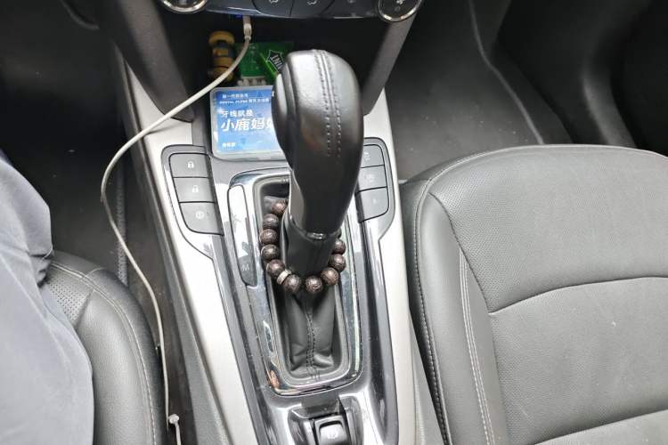 Used Chevrolet Malibu 2017 1.5T Automatic Luxury Edition Gear Lever