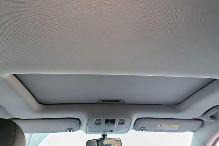 Used Chevrolet Malibu 2017 1.5T Automatic Comfort Edition Headliner