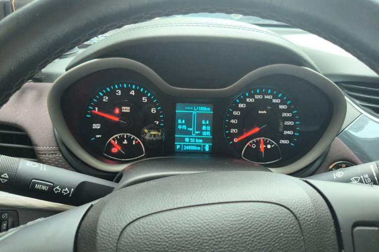 Used Chevrolet Malibu 2017 1.5T Automatic Luxury Edition Instrument Cluster