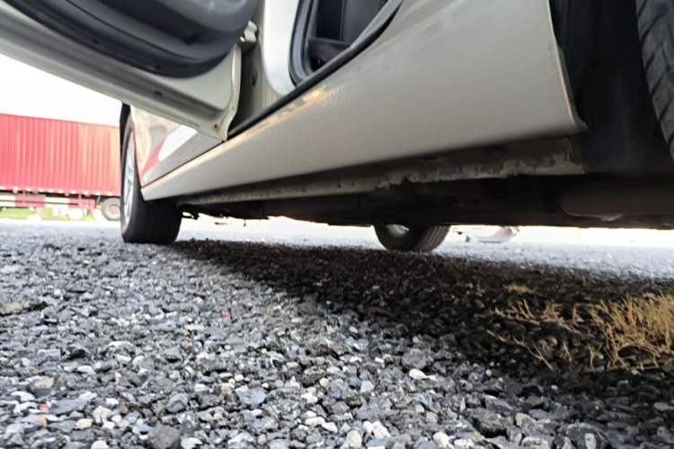 Used Chevrolet Malibu 2017 1.5T Automatic Comfort Edition Left Side Sill