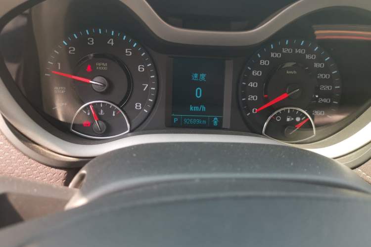 Used Chevrolet Malibu 2017 1.5T Automatic Luxury Edition Odometer Close Up