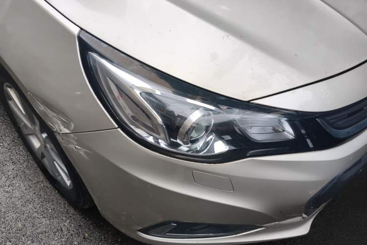 Used Chevrolet Malibu 2017 1.5T Automatic Luxury Edition Right Front Headlight