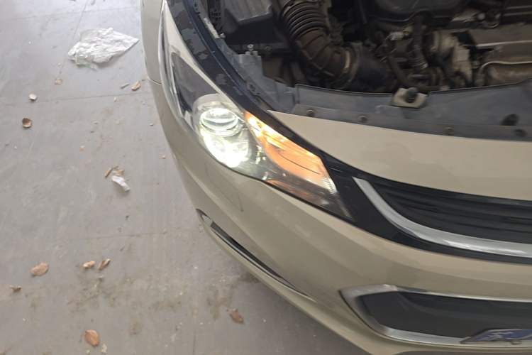 Used Chevrolet Malibu 2017 1.5T Automatic Luxury Edition Right Front Headlight