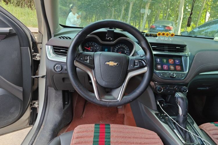 Used Chevrolet Malibu 2017 1.5T Automatic Luxury Edition Steering Wheel