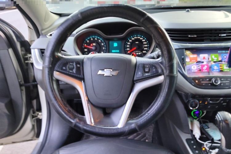Used Chevrolet Malibu 2017 1.5T Automatic Luxury Edition Steering Wheel