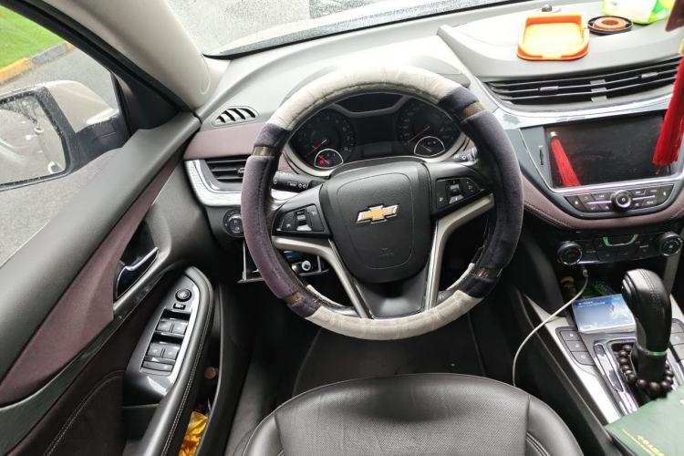 Used Chevrolet Malibu 2017 1.5T Automatic Luxury Edition Steering Wheel