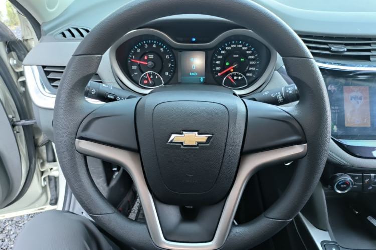 Used Chevrolet Malibu 2017 1.5T Automatic Comfort Edition Steering Wheel