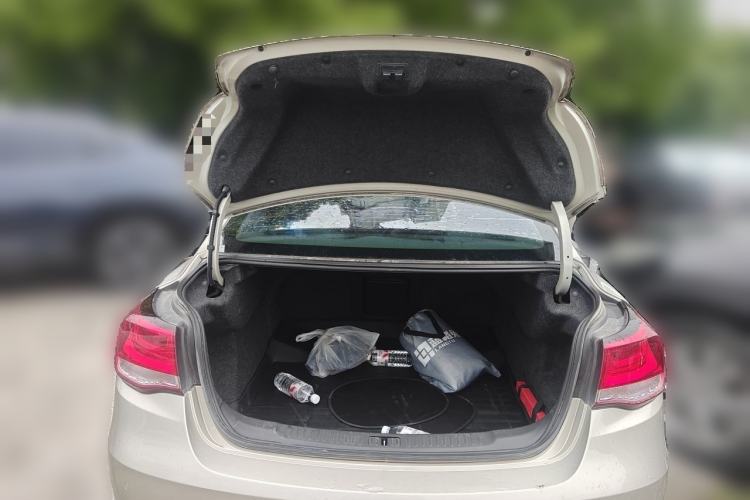 Used Chevrolet Malibu 2017 1.5T Automatic Luxury Edition Trunk