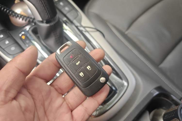 Used Chevrolet Malibu 2017 1.5T Automatic Luxury Edition Vehicle Key