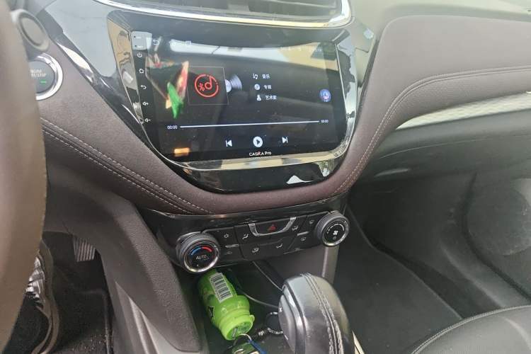 Used Chevrolet Malibu 2018 530T Automatic Luxury Edition Audio And AC Panel