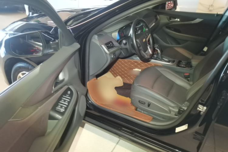 Used Chevrolet Malibu 2018 530T Automatic Luxury Edition Driver Seat