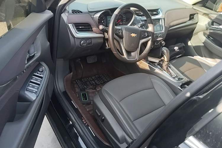 Used Chevrolet Malibu 2018 530T Automatic Luxury Edition Driver Seat