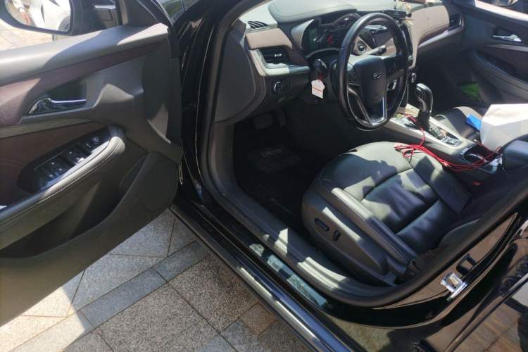 Used Chevrolet Malibu 2018 530T Automatic Luxury Edition Driver Seat