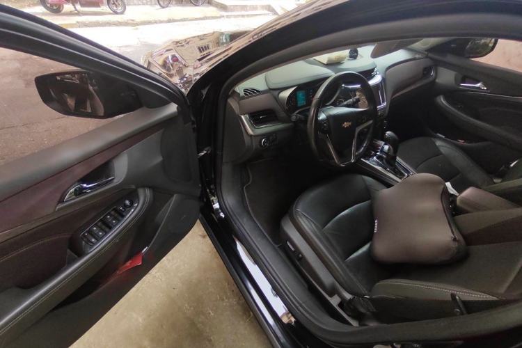 Used Chevrolet Malibu 2018 530T Automatic Luxury Edition Driver Seat