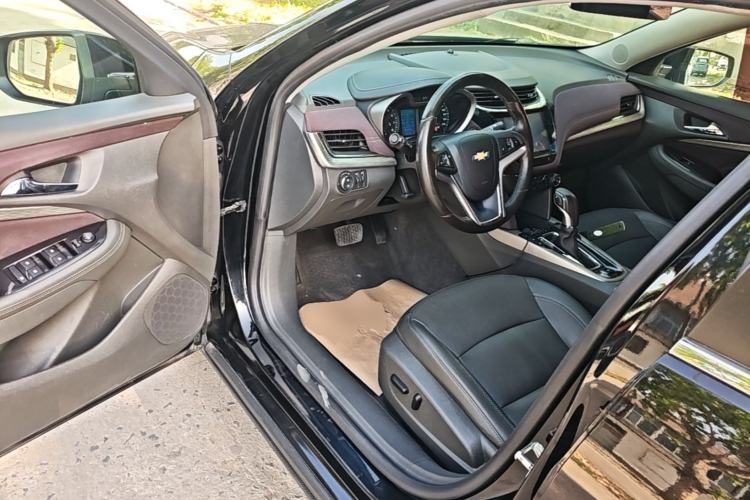 Used Chevrolet Malibu 2018 530T Automatic Fashion Edition Driver Seat