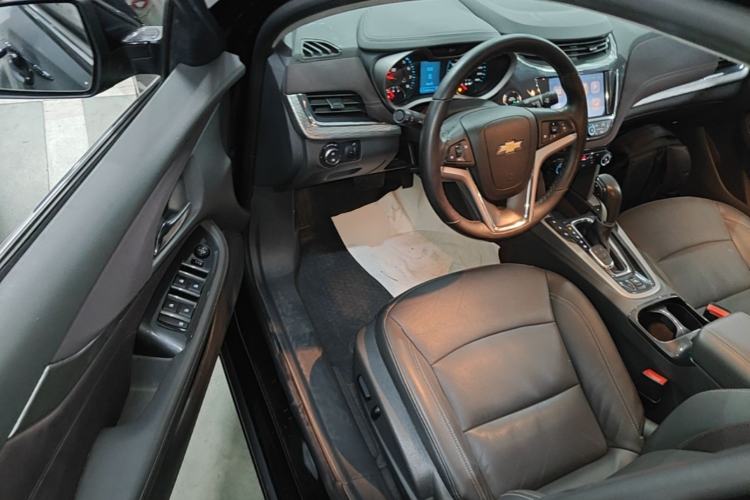 Used Chevrolet Malibu 2018 530T Automatic Luxury Edition Driver Seat