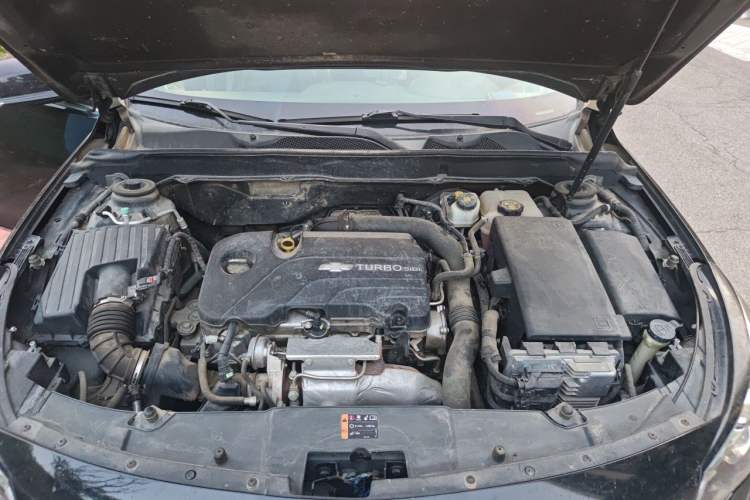 Used Chevrolet Malibu 2018 530T Automatic Fashion Edition Engine Bay