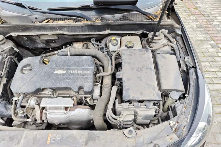 Used Chevrolet Malibu 2018 530T Automatic Luxury Edition Engine Bay Left