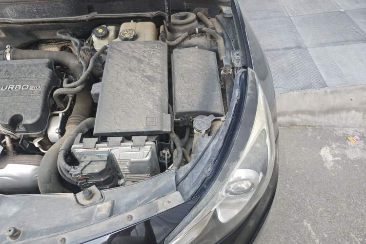 Used Chevrolet Malibu 2018 530T Automatic Fashion Edition Engine Bay Left