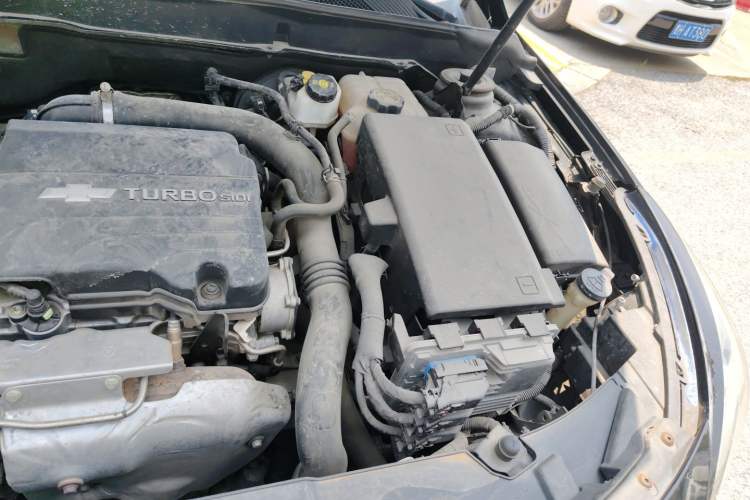 Used Chevrolet Malibu 2018 530T Automatic Fashion Edition Engine Bay Left