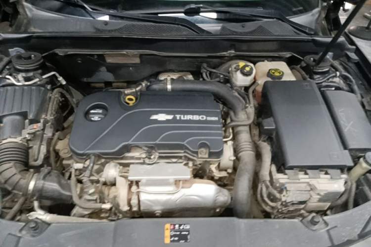 Used Chevrolet Malibu 2018 530T Automatic Luxury Edition Engine Bay