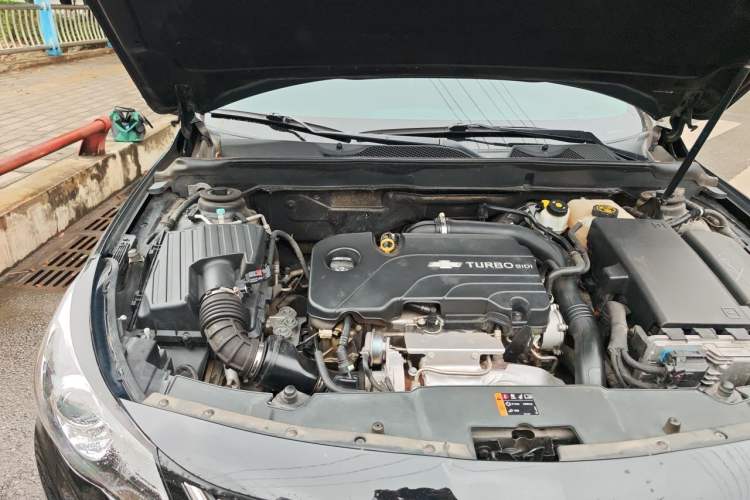 Used Chevrolet Malibu 2018 530T Automatic Luxury Edition Engine Bay Right