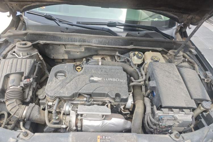 Used Chevrolet Malibu 2018 530T Automatic Fashion Edition Engine Bay