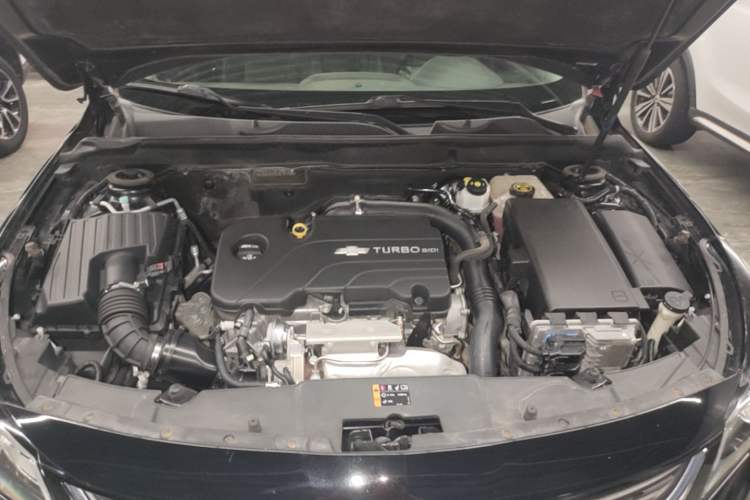 Used Chevrolet Malibu 2018 530T Automatic Luxury Edition Engine Bay
