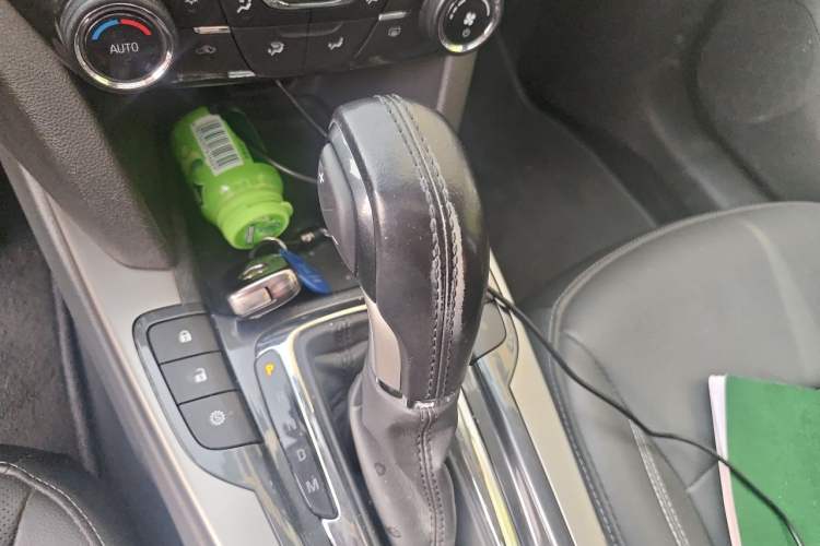 Used Chevrolet Malibu 2018 530T Automatic Luxury Edition Gear Lever