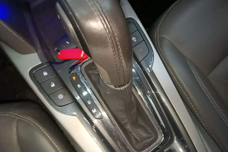Used Chevrolet Malibu 2018 530T Automatic Luxury Edition Gear Lever