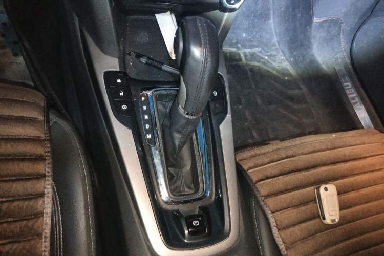 Used Chevrolet Malibu 2018 530T Automatic Luxury Edition Gear Lever