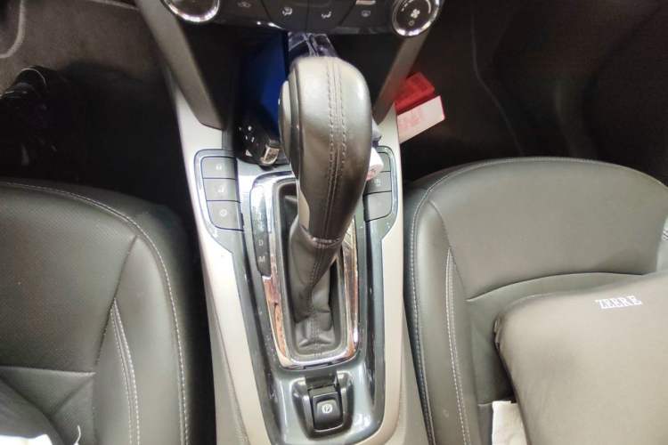 Used Chevrolet Malibu 2018 530T Automatic Luxury Edition Gear Lever