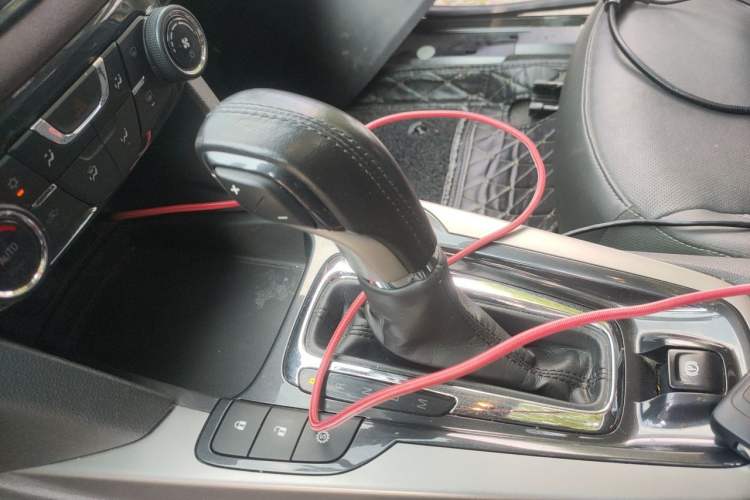 Used Chevrolet Malibu 2018 530T Automatic Fashion Edition Gear Lever