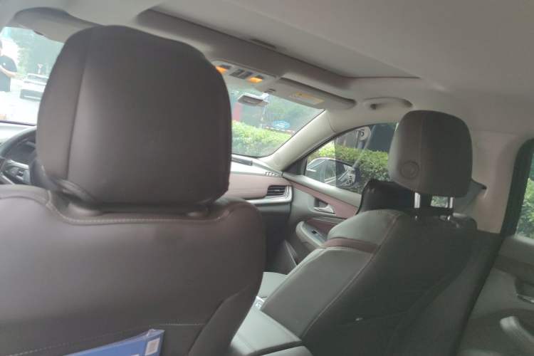 Used Chevrolet Malibu 2018 530T Automatic Luxury Edition Headliner