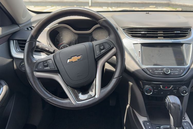 Used Chevrolet Malibu 2018 530T Automatic Luxury Edition Interior 5