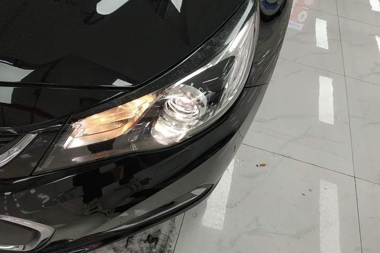 Used Chevrolet Malibu 2018 530T Automatic Luxury Edition Left Front Headlight