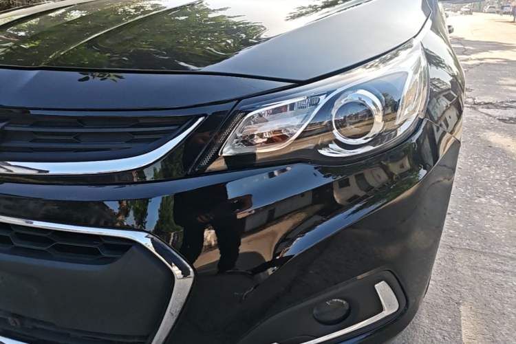 Used Chevrolet Malibu 2018 530T Automatic Fashion Edition Left Front Headlight