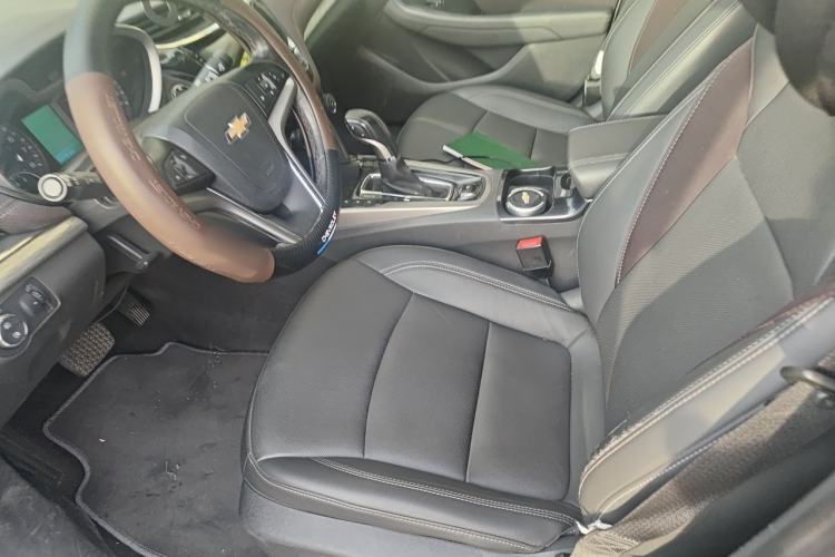 Used Chevrolet Malibu 2018 530T Automatic Luxury Edition Left Front Seat