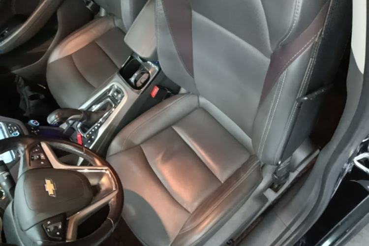 Used Chevrolet Malibu 2018 530T Automatic Luxury Edition Left Front Seat