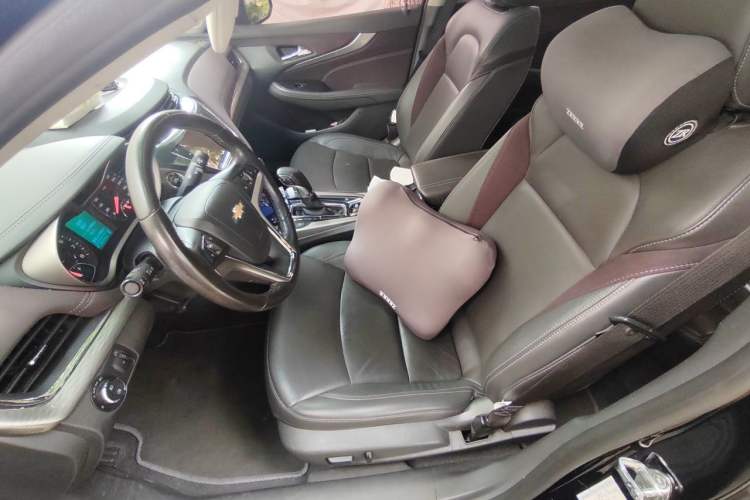 Used Chevrolet Malibu 2018 530T Automatic Luxury Edition Left Front Seat