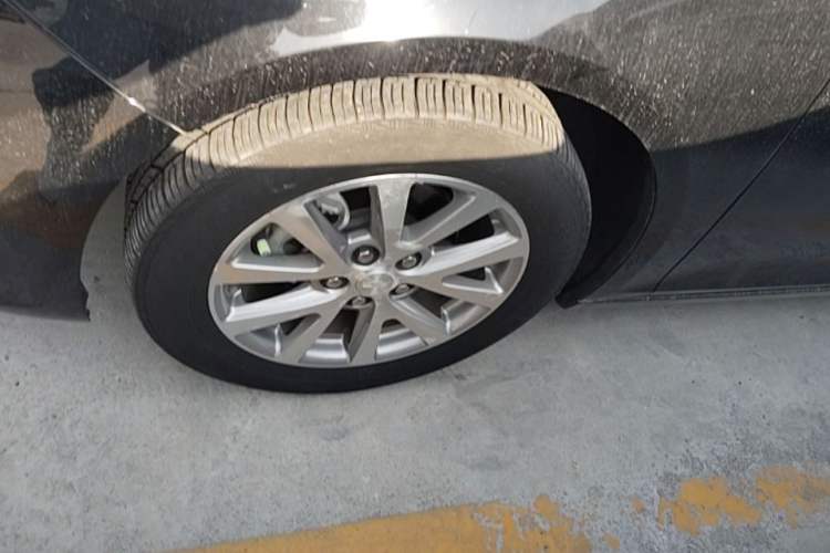 Used Chevrolet Malibu 2018 530T Automatic Luxury Edition Left Front Wheel Hub