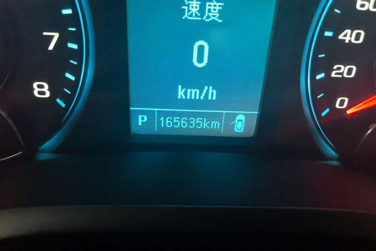 Used Chevrolet Malibu 2018 530T Automatic Luxury Edition Odometer Close Up