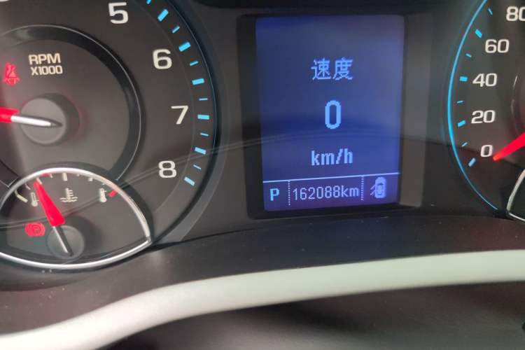 Used Chevrolet Malibu 2018 530T Automatic Luxury Edition Odometer Close Up