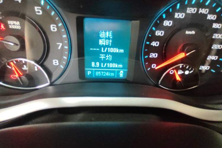 Used Chevrolet Malibu 2018 530T Automatic Luxury Edition Odometer Close Up