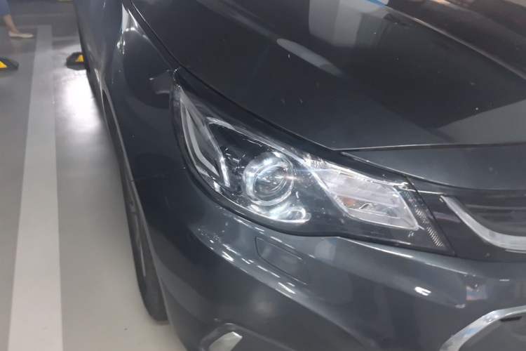 Used Chevrolet Malibu 2018 530T Automatic Luxury Edition Right Front Headlight