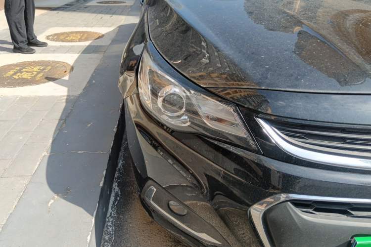 Used Chevrolet Malibu 2018 530T Automatic Fashion Edition Right Front Headlight