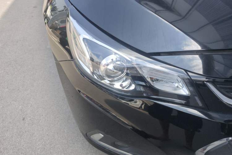 Used Chevrolet Malibu 2018 530T Automatic Fashion Edition Right Front Headlight