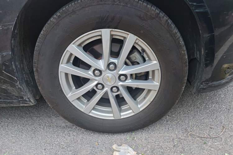 Used Chevrolet Malibu 2018 530T Automatic Fashion Edition Right Front Wheel Hub