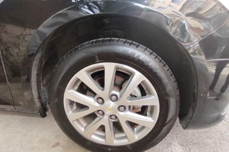 Used Chevrolet Malibu 2018 530T Automatic Luxury Edition Right Front Wheel Hub