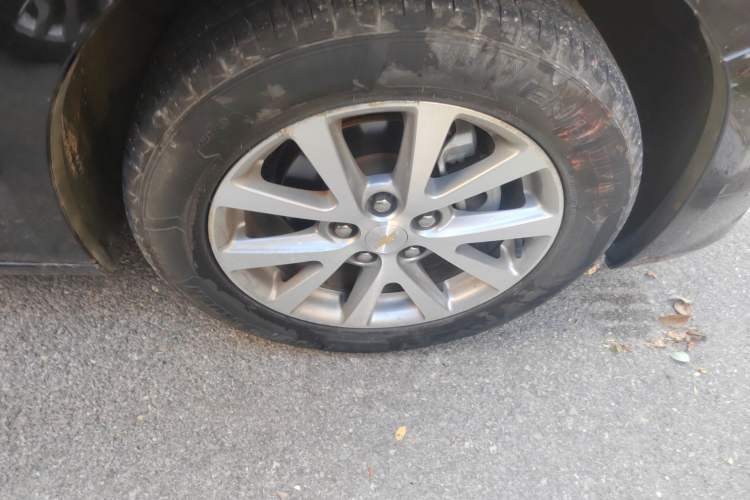 Used Chevrolet Malibu 2018 530T Automatic Luxury Edition Right Front Wheel Hub